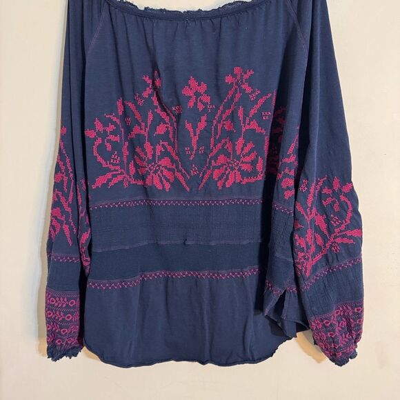 Free People Navy and Burgundy Embroidered Peasant Top size L Boho Casual - Picture 2 of 14